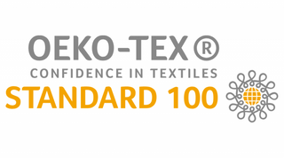 Zertifikat unserer Bekleidung. Man sieht das Gütesiegel von Oeko-Tex. Ein weltweit anerkanntes Label für schadstoffgeprüfte Textilien. Es steht für Kundenvertrauen und Produktsicherheit.